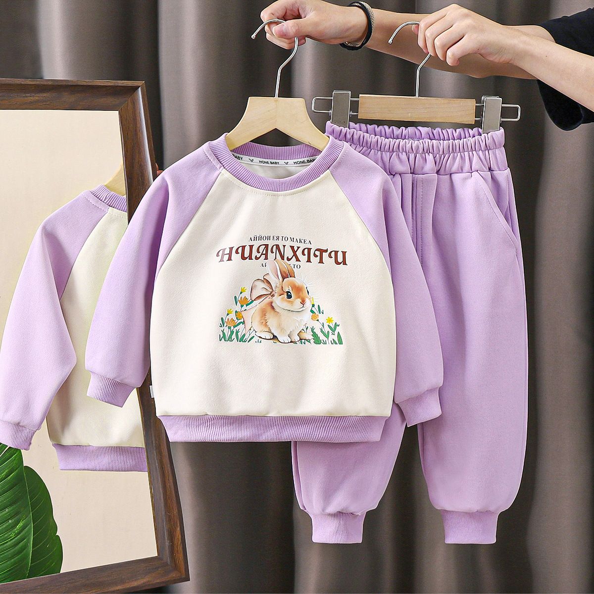 Children's sweater suits autumn and winter new styles for boys and girls, sports sweatpants for babies, cartoon children's clothing