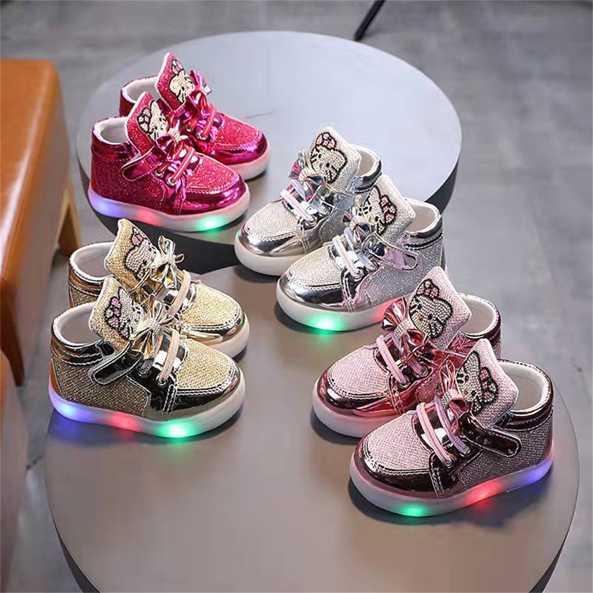 Children's Hello Kitty Princess Rhinestone Breathable Light-up Shoes