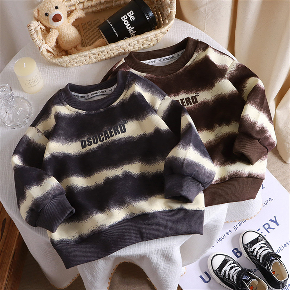 Boys' mid-sized and large children's clothing sweatshirt casual sports top