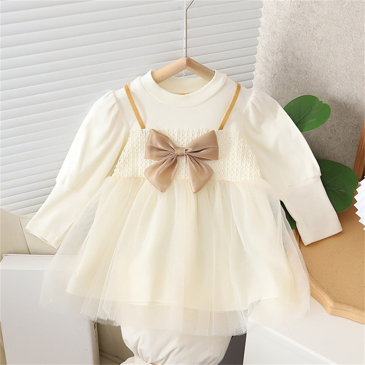 Spring and autumn new girls dress mesh children&#39;s sweet and cute princess dress