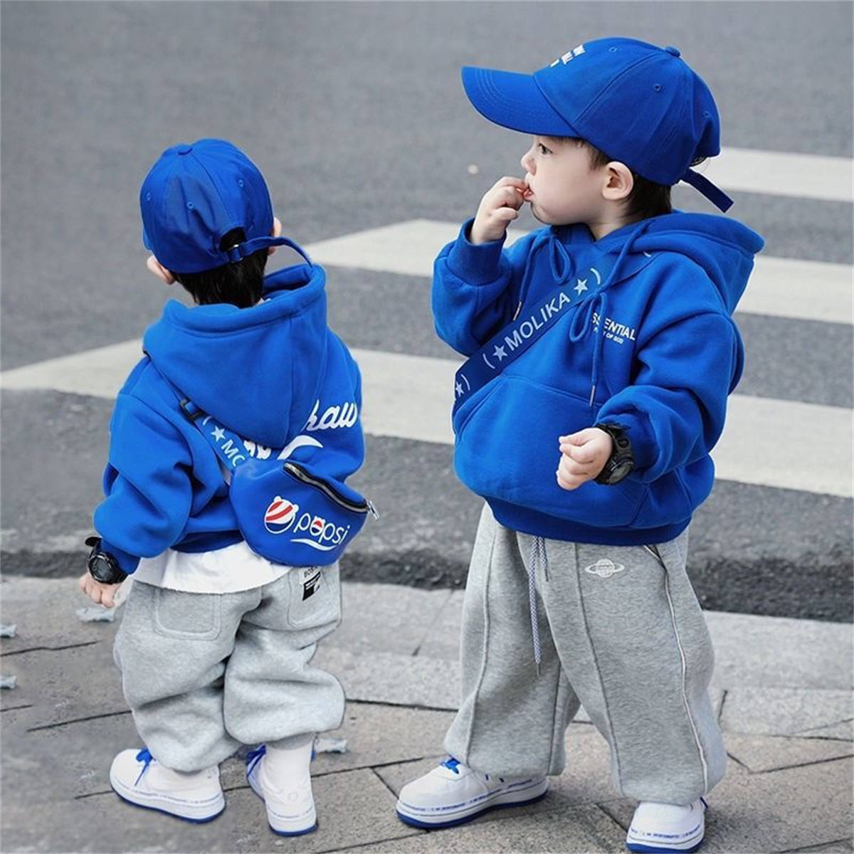 boys autumn and winter fleece sweatshirt