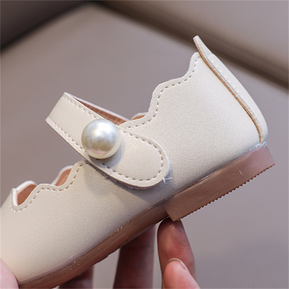 Children's girls' simple sweet style solid color pearl soft bottom breathable college flat leather shoes