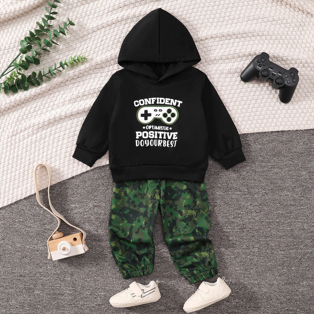 Baby boy's black hooded printed sweatshirt & camouflage printed trousers suit