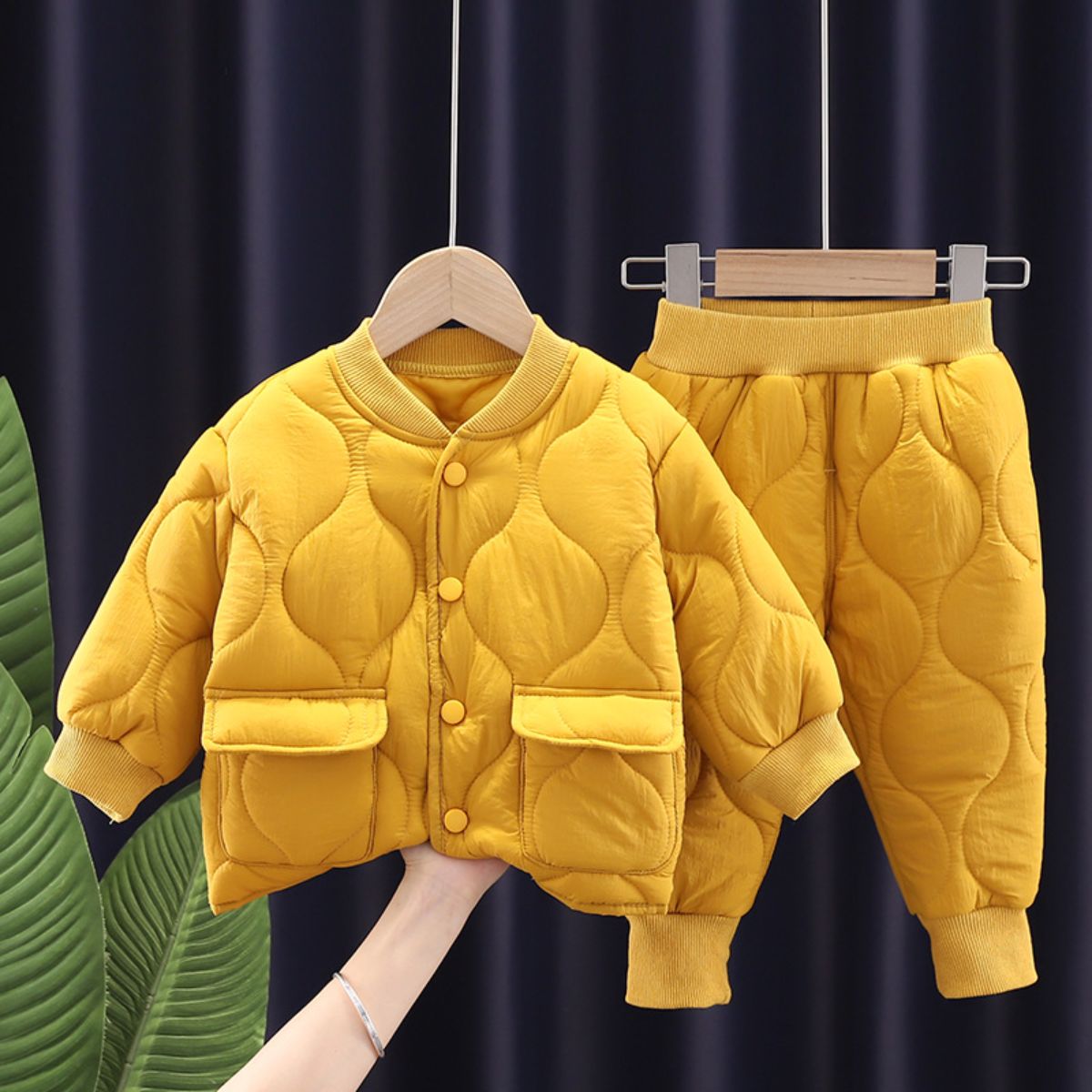 New winter casual solid color quilted jacket for small and medium-sized children, boys and girls, two-piece suit