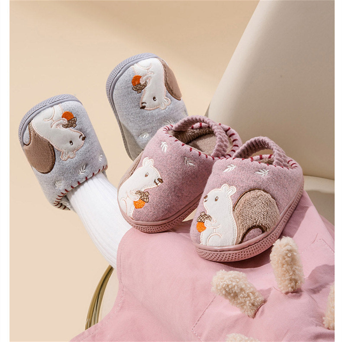 Children's and boys' autumn and winter cute squirrel print warm elastic ankle-capped cotton slippers