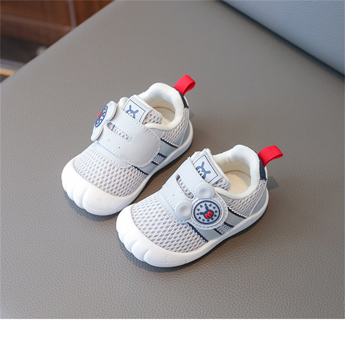 Children's spring and autumn bear breathable lightweight non-slip toddler shoes for boys and girls