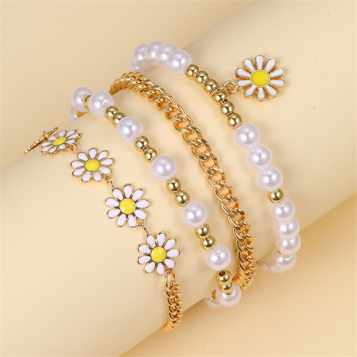 Adult 4-pack pearl daisy bracelet set