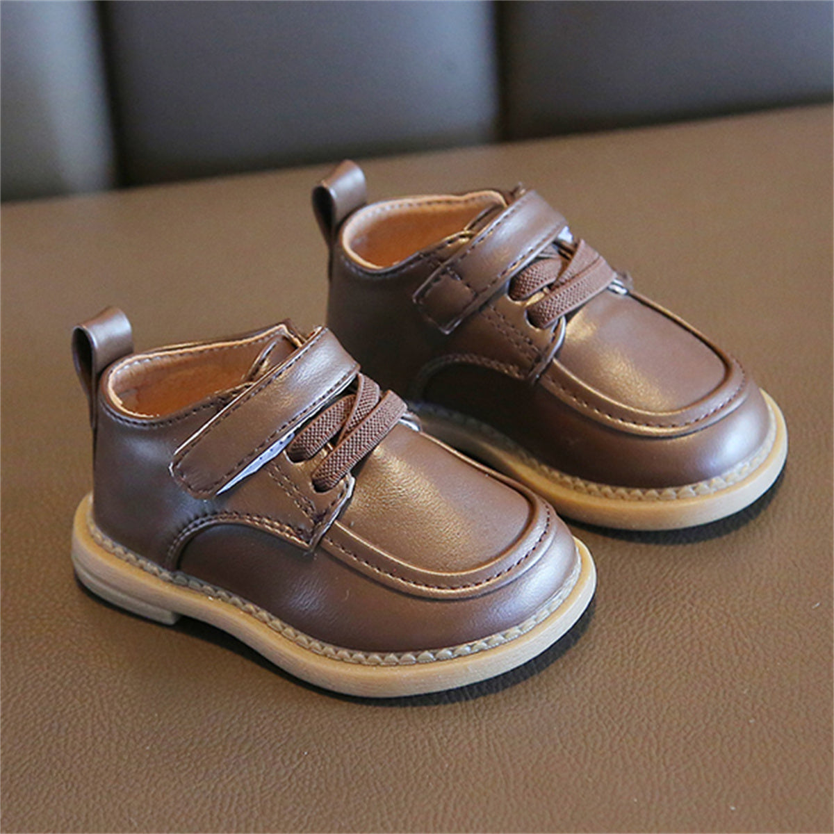 Children's solid color Velcro soft-soled leather shoes