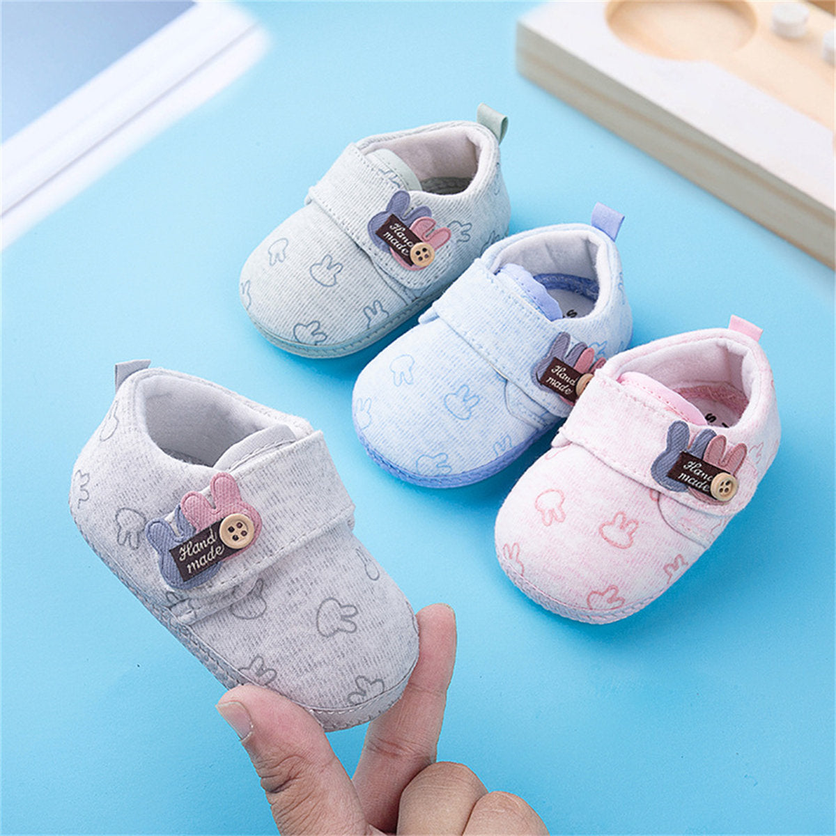 Infant and child boys and girls solid color simple style warm soft bottom canvas shoes