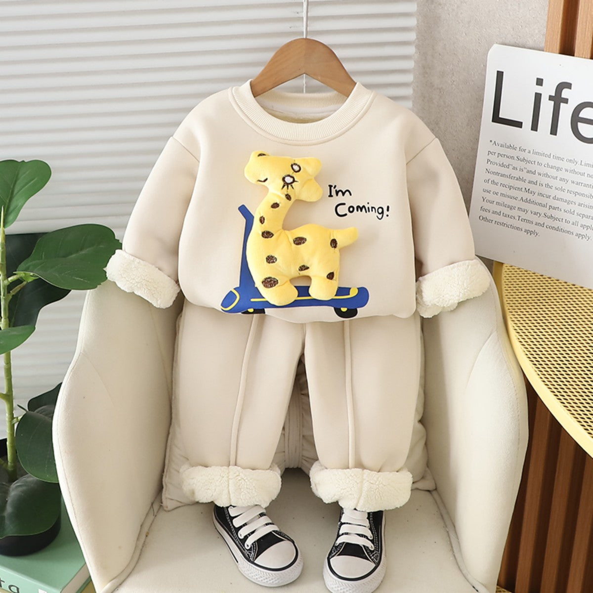 Boys' round neck sweatshirt autumn and winter plus velvet suit baby boy fashion winter sweatshirt three-dimensional two-piece suit