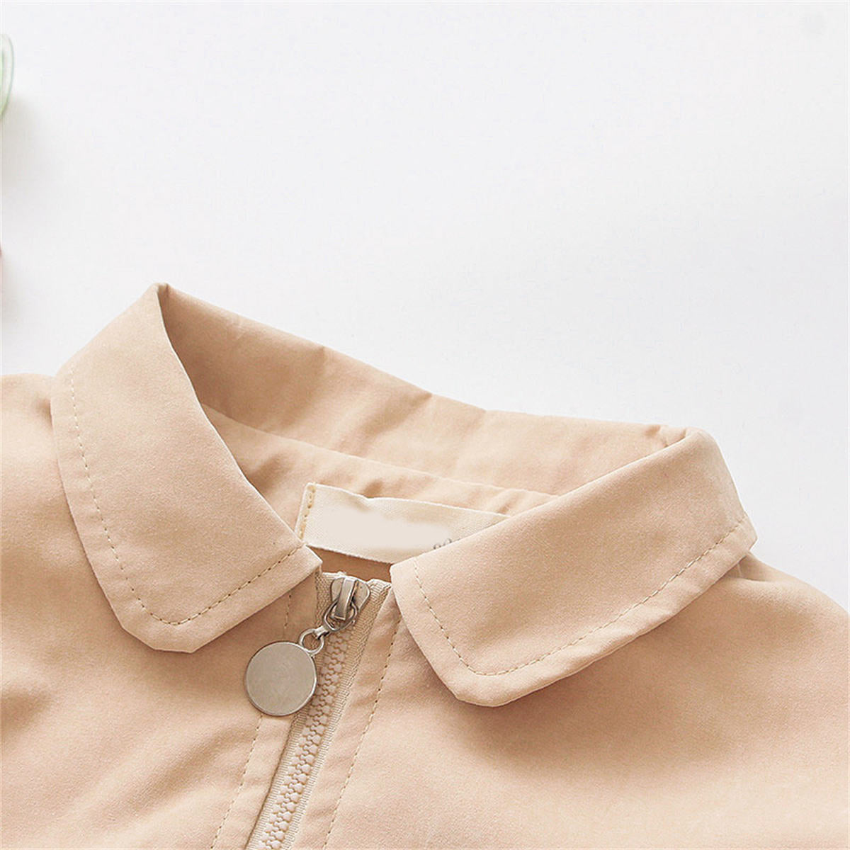 Girls' zip-up jacket