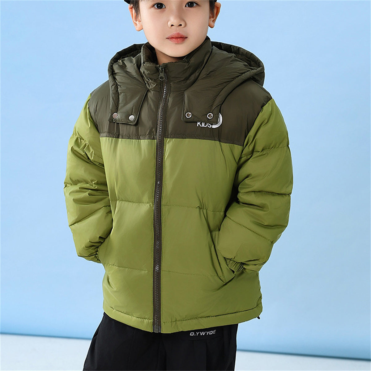 Winter color matching simple waterproof warm hooded short down jacket for middle and large boys and girls