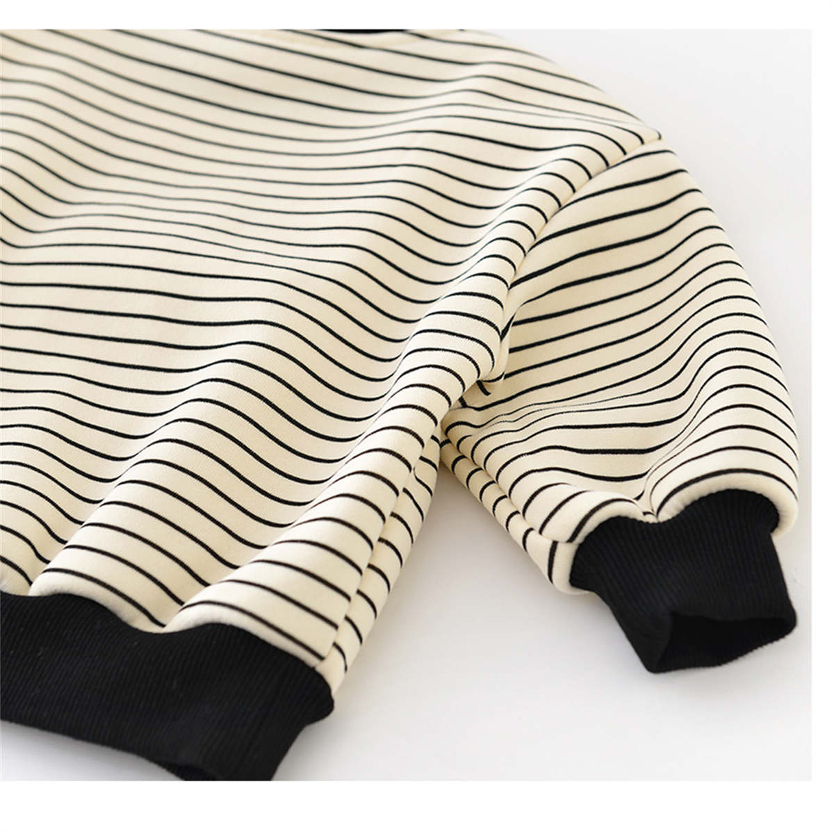 Children&#39;s winter velvet striped sweatshirt one-piece velvet cartoon sweatpants