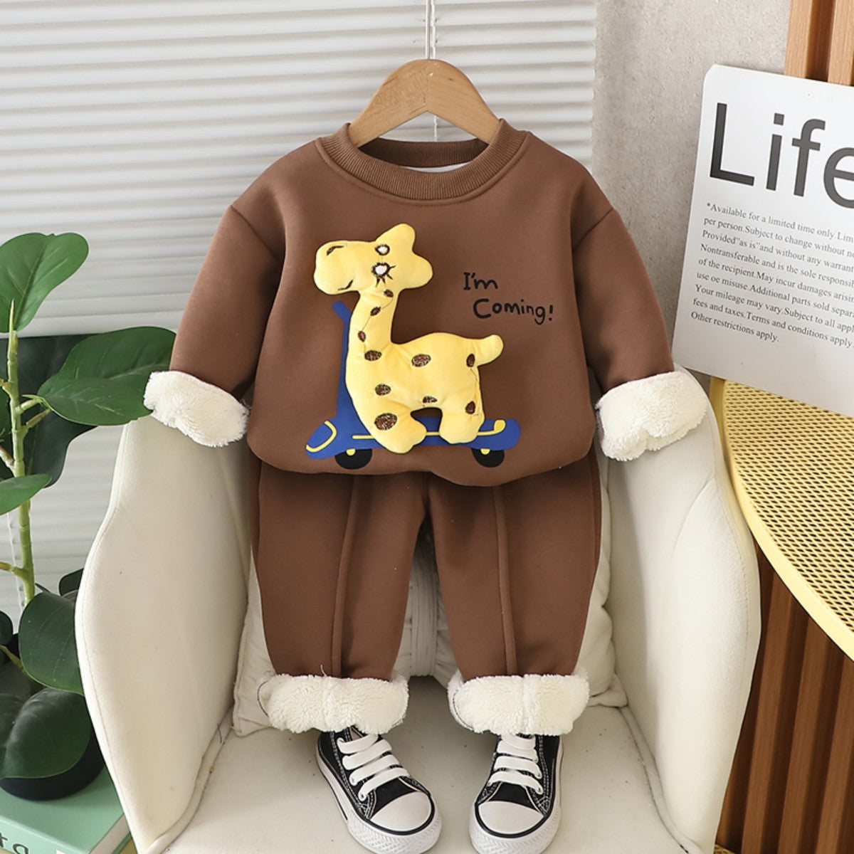 Boys' round neck sweatshirt autumn and winter plus velvet suit baby boy fashion winter sweatshirt three-dimensional two-piece suit