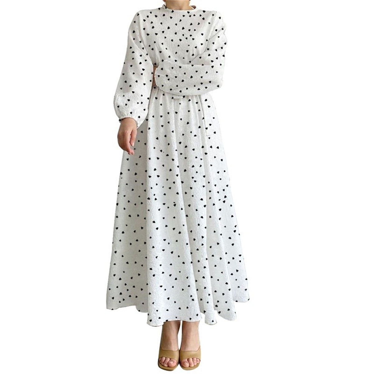 Loose waist long sleeve round neck heart-shaped print dress