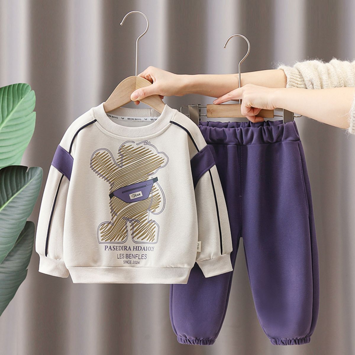 Boys spring and autumn sweater suits autumn children's clothing boys baby children little boy clothes autumn two-piece suit